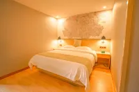 GreenTree Inn Hotel (Renmin Plaza Branch, Kashgar Ancient City Scenic Area)
