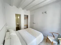 MO HOUSE GOTIC