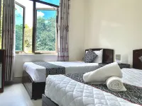 Frontier Hostel & Tours โรงแรมในเดียนเบียนฟู