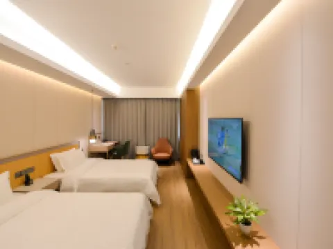 NANSHAN HOTEL Hotels near Nanhu Park