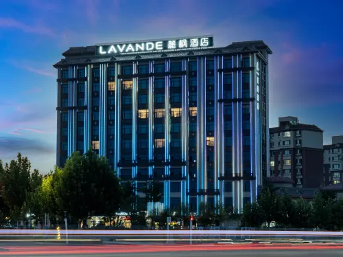 Lavande Hotel (Akesu Airport Xinjiang Institute of Technology) Hotels in Wensu