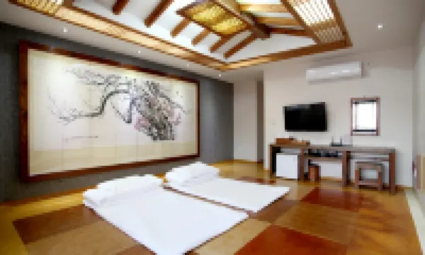 Jeonju Hanok Taejogung Hotel Hotel di Jeonju