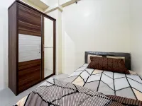 2BR Apt Green Pramuka w/ WiFi, Netflix and Pool by 2ndHome