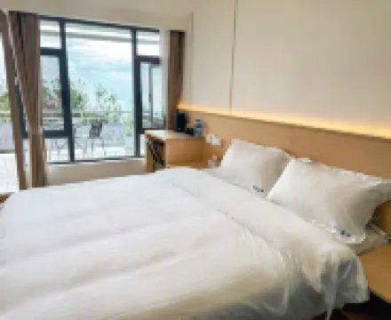 半山花宿·櫻花谷觀景客棧