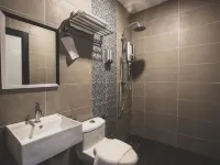 โรงแรมและเรสซิเดนซ์ V3 เซอรีอาลัม โรงแรมในมาไซ