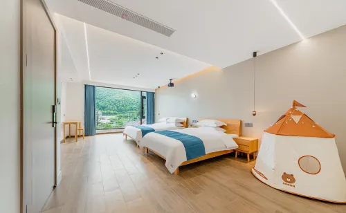 Anji Banxia Homestay (Anji Yunshang Grassland Resort Store)