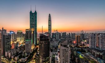 Mumianwan Audio & Video Apartment (Shenzhen Luohu Railway Station Vientiane City Branch)