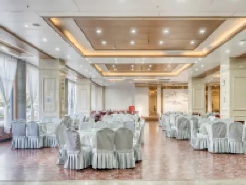 Luoping Hotel فنادق في لوى بينغ