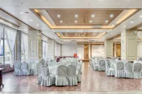Luoping Hotel