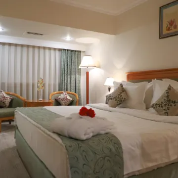 Ramada by Wyndham Tashkent Отели рядом с достопримечательностью «Государственный музей истории Узбекистана»