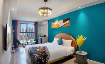 Twilight Seek·Qianxun Riverfront Homestay(Chongqing Jiefangbei-Hongyadong)
