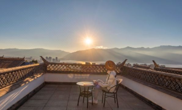 Yiyuan Shanhai|Seaview Holiday Villa B&B (Dali Airport Branch)