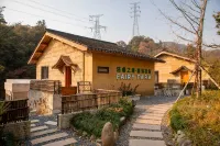 Fairy Holiday Farm Hotels in White Tea Viewing Deck