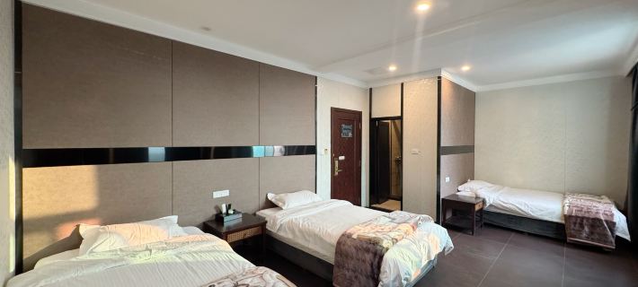 Bao'an Hotel Hotels in Anyi