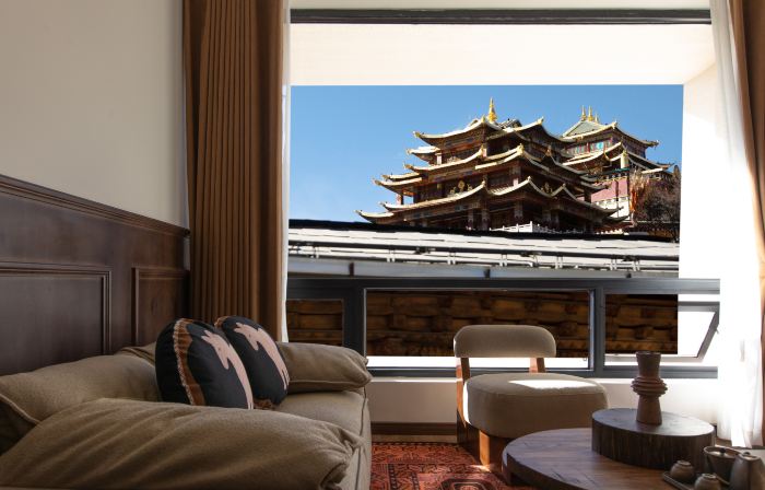 Yixin Moon Earthly HYGGE|Space Art Hotel (Dukezong Ancient City Prayer Wheel Store)