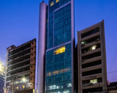 グランド パレス ホテル & リゾーツ ダッカ ダッカのホテル