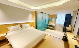 Maitreya Blue Lake Hot Spring Resort Hotel