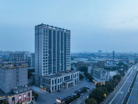 Radisson Sega Hotel (Shanghai Jiading New City Tongji University Jiading Campus Store) Отели рядом с достопримечательностью «Shanghai Guoji Qichecheng-Qiche Zhanlan Center»