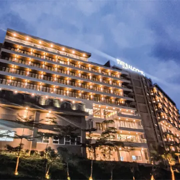 The Balcone Suites & Resort