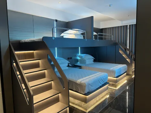 GS1 Esports Business Hotel (Gushi Zhongyuan Road Genqin Cultural Park Branch) - 2-نجوم