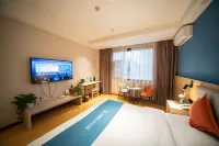 Home Inn Huayi Selected Hotel (Luoyang Sports Center Branch) - parcheggio