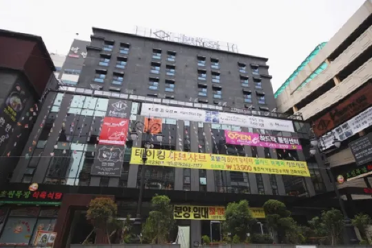 Changwon Sangnamdong Heritage Hotel