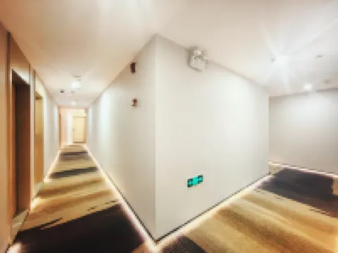 Home Inn Huayi Hotel(Hengyang City,Yanfeng District,Homestay Culture Square Store