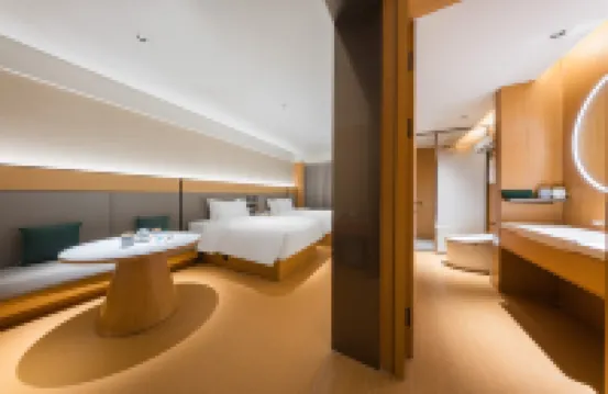 JIホテル（武漢楚河漢街洪山広場地下鉄駅）