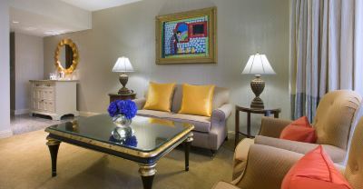 クラブラウンジアクセス、1ベッドルームスイート、キングサイズベッド1台、高層階 シェラトン・タワーズ・シンガポールの写真