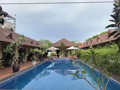 Hello Kampot Resort فنادق في 