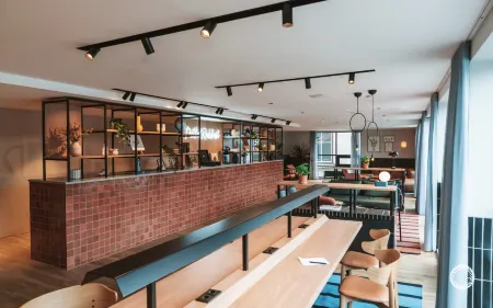 Center Hotels Plaza Отели рядом с достопримечательностью «Исландский университет»