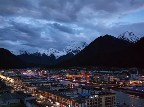 Yunjian PureSoul Hotel