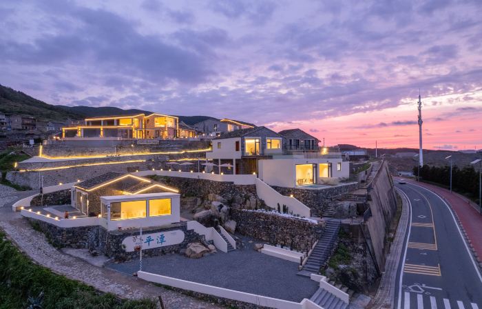 Zhenlan Tingtao | 270° Windmill Seaview UNI You Boutique Stay (Jingsha)
