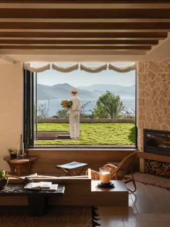 Jadeer · Lugu Lake Collection ｜Blue Glass Manor Lakeside Resort