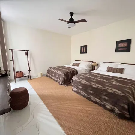 YEZA INN Отели рядом с достопримечательностью «Торговый центр Yaya Centre»