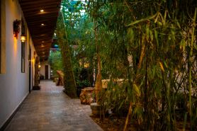 Tang Yunyi house B & B (Dunhuang YueYaQuan store)
