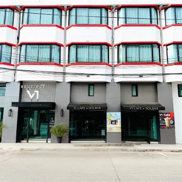 V1 Boutique Hotel Hotels near Pakprak Road