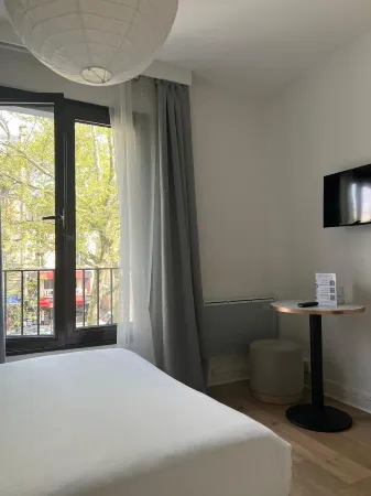 Hôtel Beauquartier Montmartre Отели рядом с достопримечательностью «Мулен Руж»