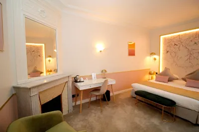 Princesse Caroline Hotels in Paris