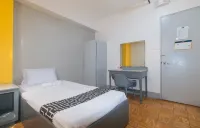 Hotel Madiaas by RedDoorz Hoteles en Jordán