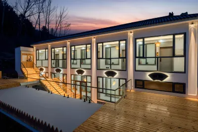 Zhenshan Qigu Homestay (Wutaishan Scenic Area Center Branch)