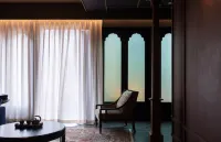 Yading BORE Secret Realm Hotel - Balkon