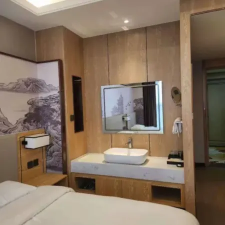 Mandula International Hotel