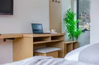 Huyu Light House Homestay Hotel - Beach