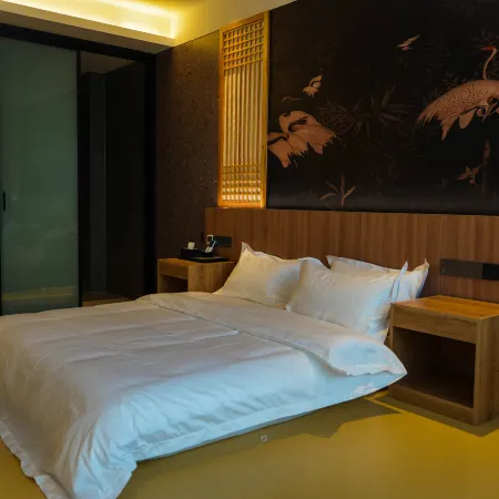 Dunhua Zhongcheng Folk Custom Hotel