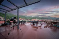 Tianyan Night Sky Planet Hotel (Pingtang China Tianyan Science Popularization Base) Hotels near Tianyan Telescope