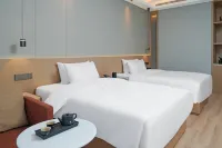 Yueshang Hotel (Zhangjiagang High-Speed Railway Station Beijing Road)