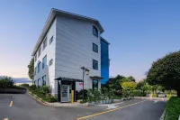 Shilin Yihai Health and Wellness Center