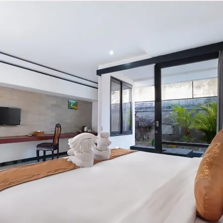 The Kanjeng Suites Kuta Galeria - Bali Отели рядом с достопримечательностью «Гавань Беноа»