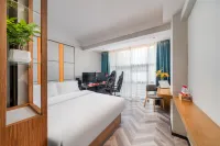 雲棲飯店（大潤發國購廣場店）